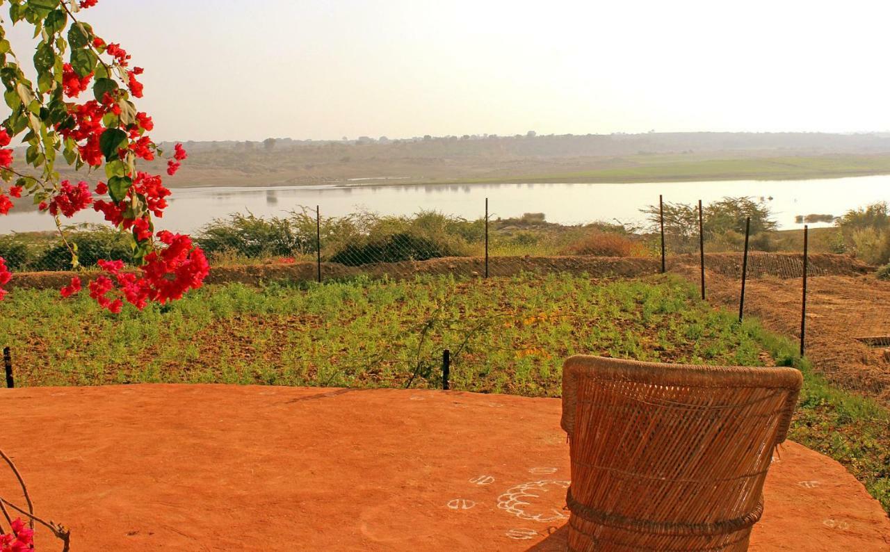 Bhadrawati - A Riverside Safari Lodge Ranthambore ภายนอก รูปภาพ